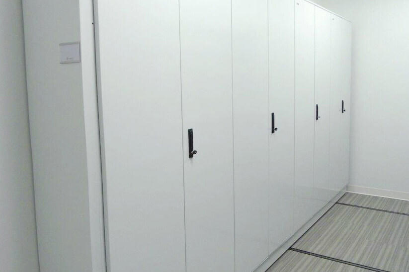 Closed storage cabinet for secure storage in a medical environment.