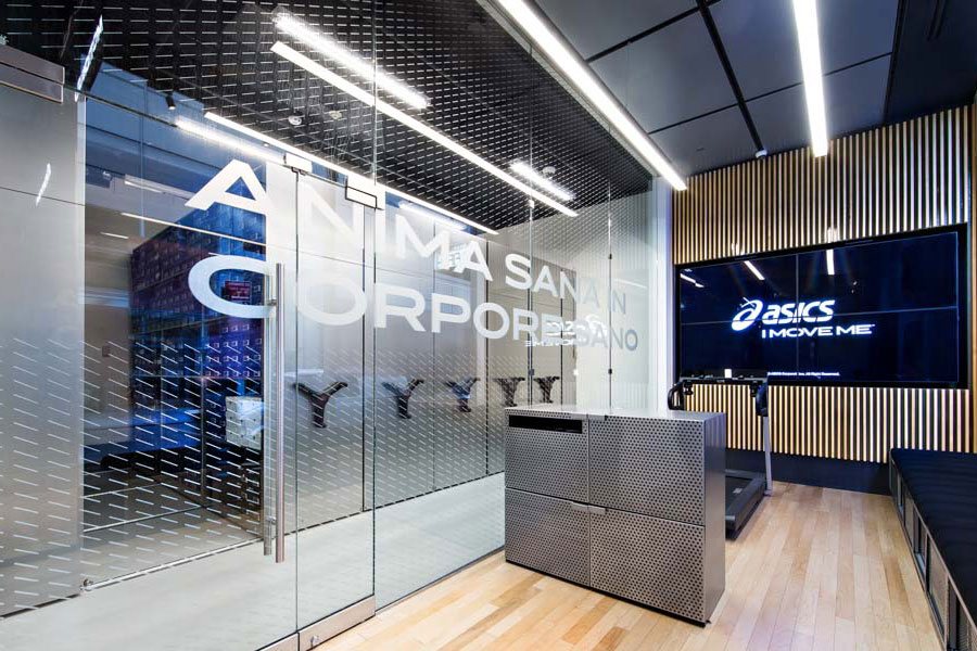 Rangement pour le magasin phare d&#39;ASICS.